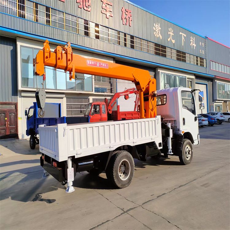 建水县三轮随车吊定制 农用改装机自备吊中瑞长期出售